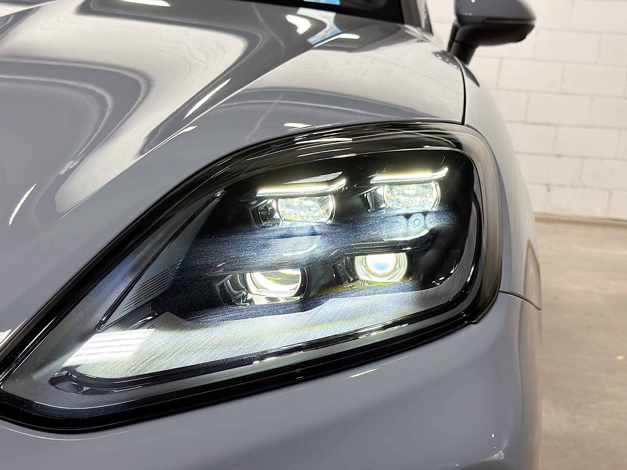 New 2026 Arctic Grey Porsche E-Hybrid image 10