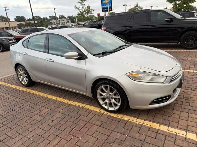 Used 2013 Silver Dodge SXT image 3