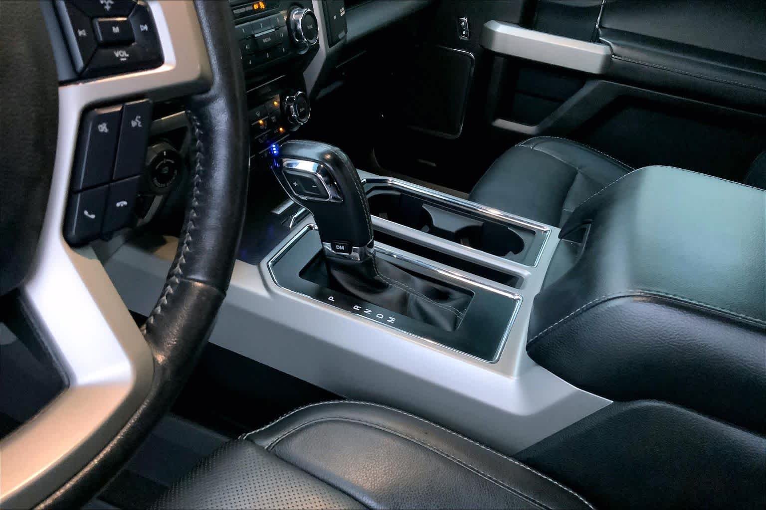 Used 2018 Magnetic Metallic Ford LARIAT image 16