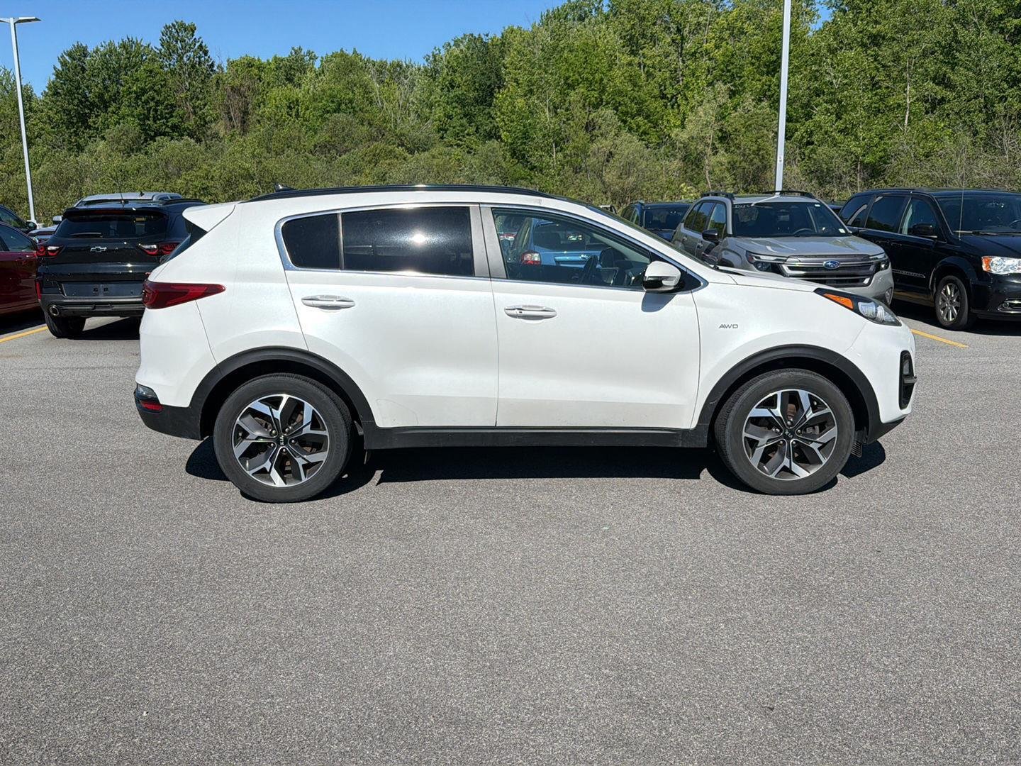 Used 2020 Snow White Pearl Kia EX image 3