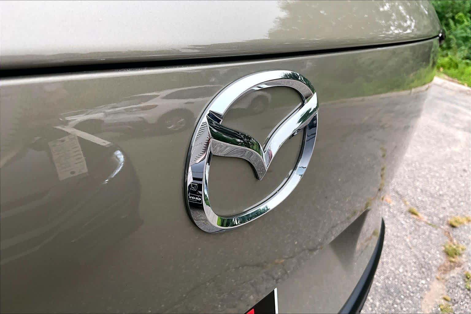 Used 2025 Zircon Sand Metallic Mazda 2.5 Turbo Meridian Edition image 29