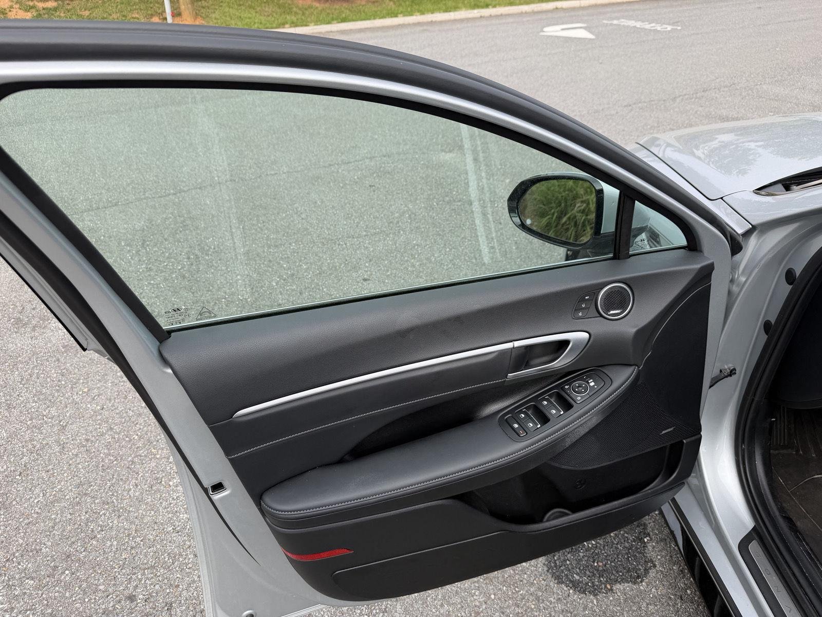 Used 2025 Aero Silver Hyundai Limited image 18