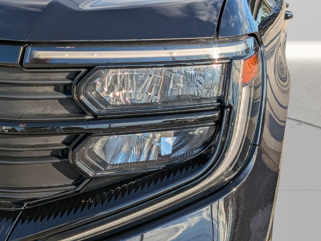 Used 2025 Black Ford Active image 7