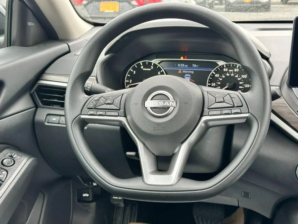 Used 2026 Black Nissan 2.5 SV image 7