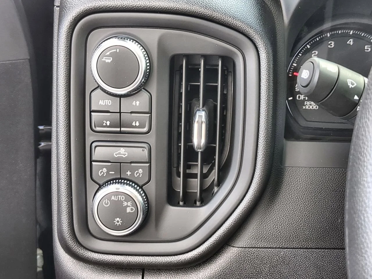 New 2026 Onyx Black GMC Pro image 17