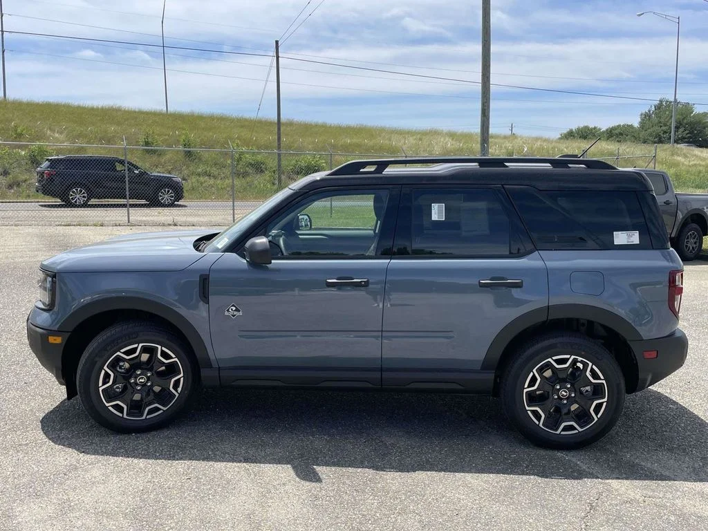 New 2026 Gray Ford Outer Banks image 6