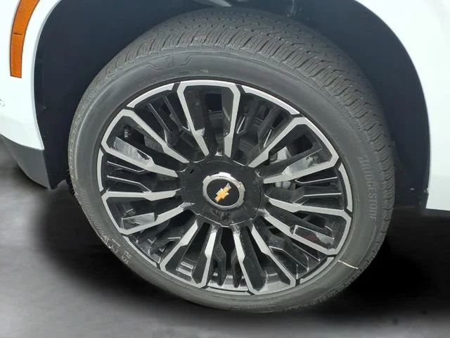 New 2026 Polar White Tricoat Chevrolet High Country image 16