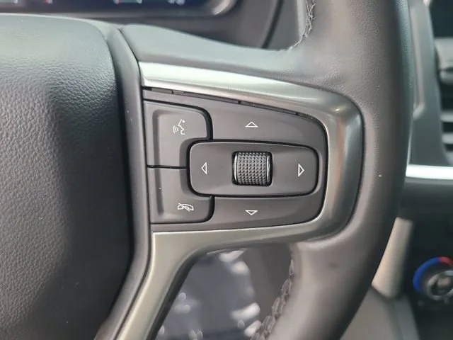 Used 2023 SUMMIT WHITE Chevrolet Z71 image 27