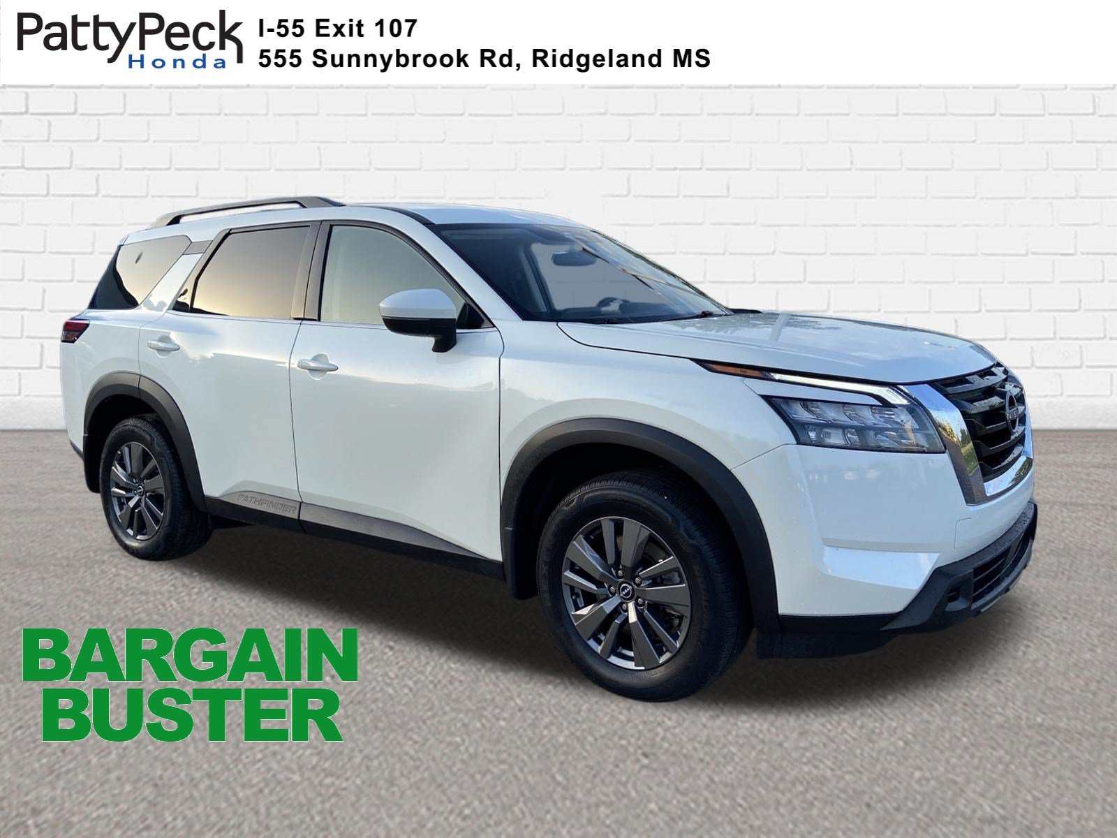 Used 2024 Pearl White Tricoat Nissan SV image 1