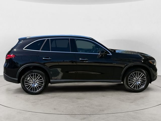 New 2026 Obsidian Black Metallic Mercedes-Benz GLC 300 image 6