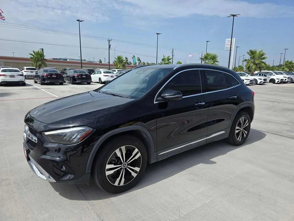 Certified Used 2024 Black Mercedes-Benz GLA 250 image 3