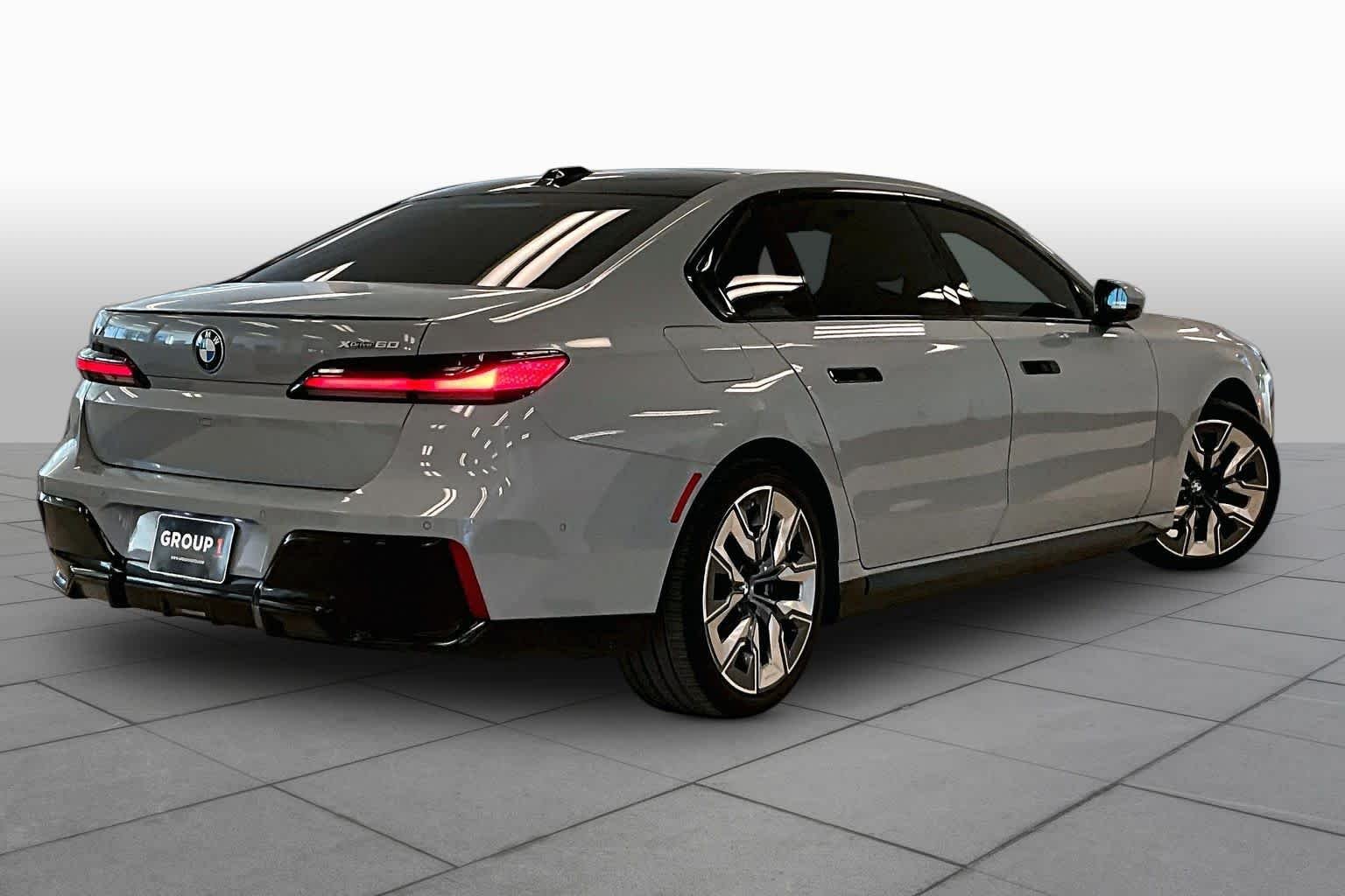Used 2024 Brooklyn Grey Metallic BMW xDrive60 image 12