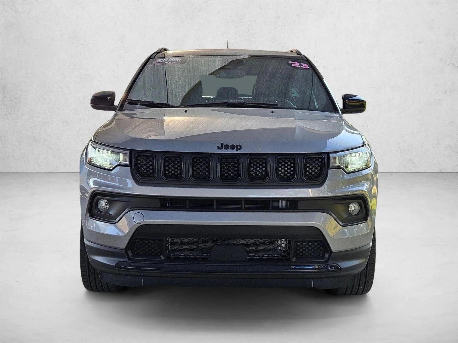 Used 2023 Billet Silver Metallic Clearcoat Jeep Altitude image 2