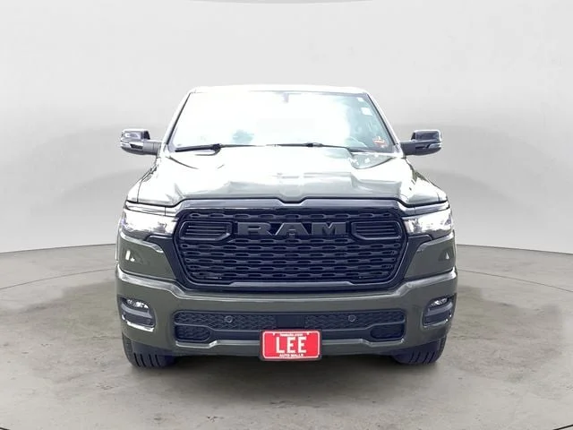New 2026 Tank Ram BIG HORN CREW CAB 4X4 5