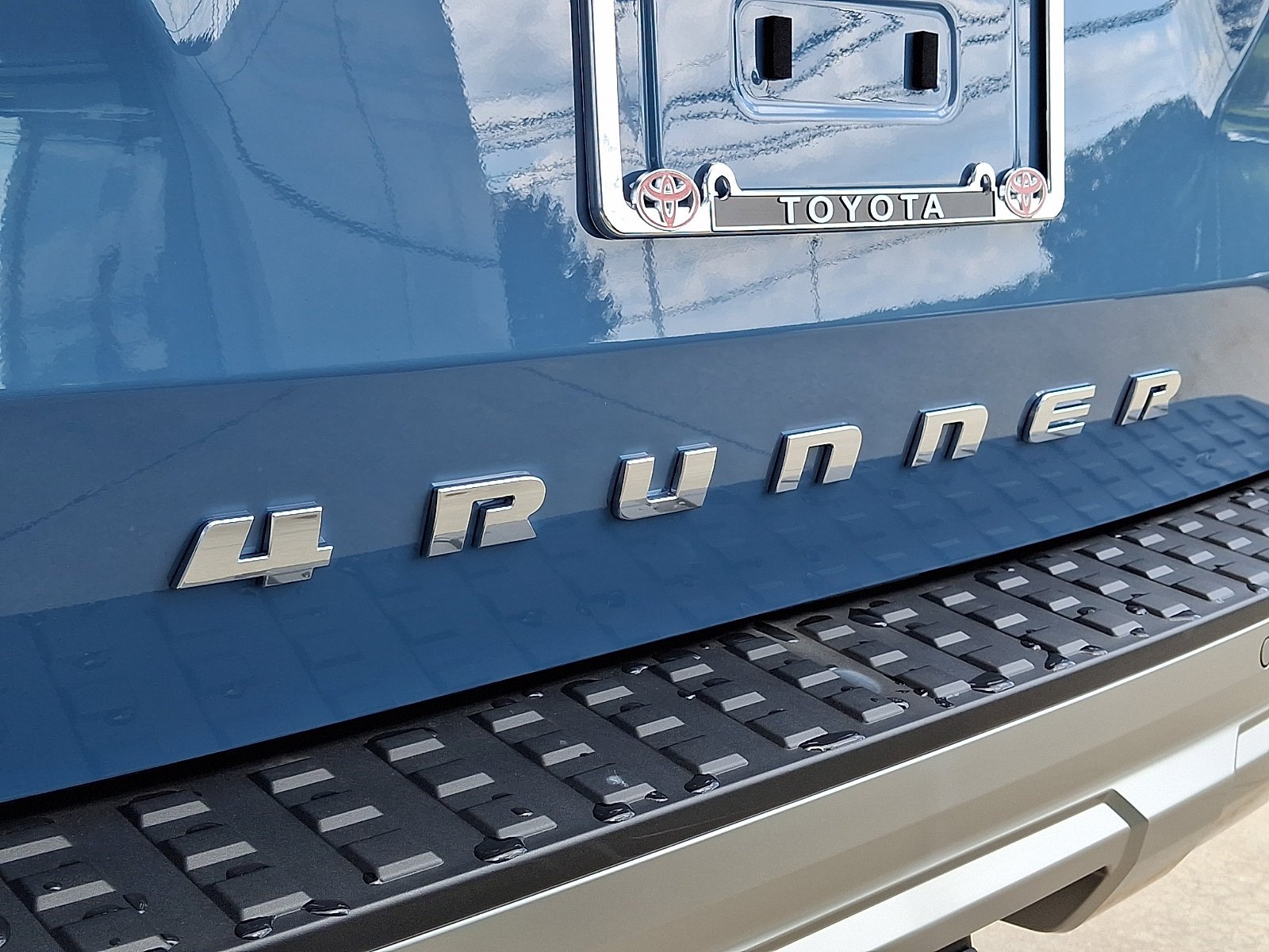 New 2026 Heritage Blue Toyota 4Runner Limited image 5