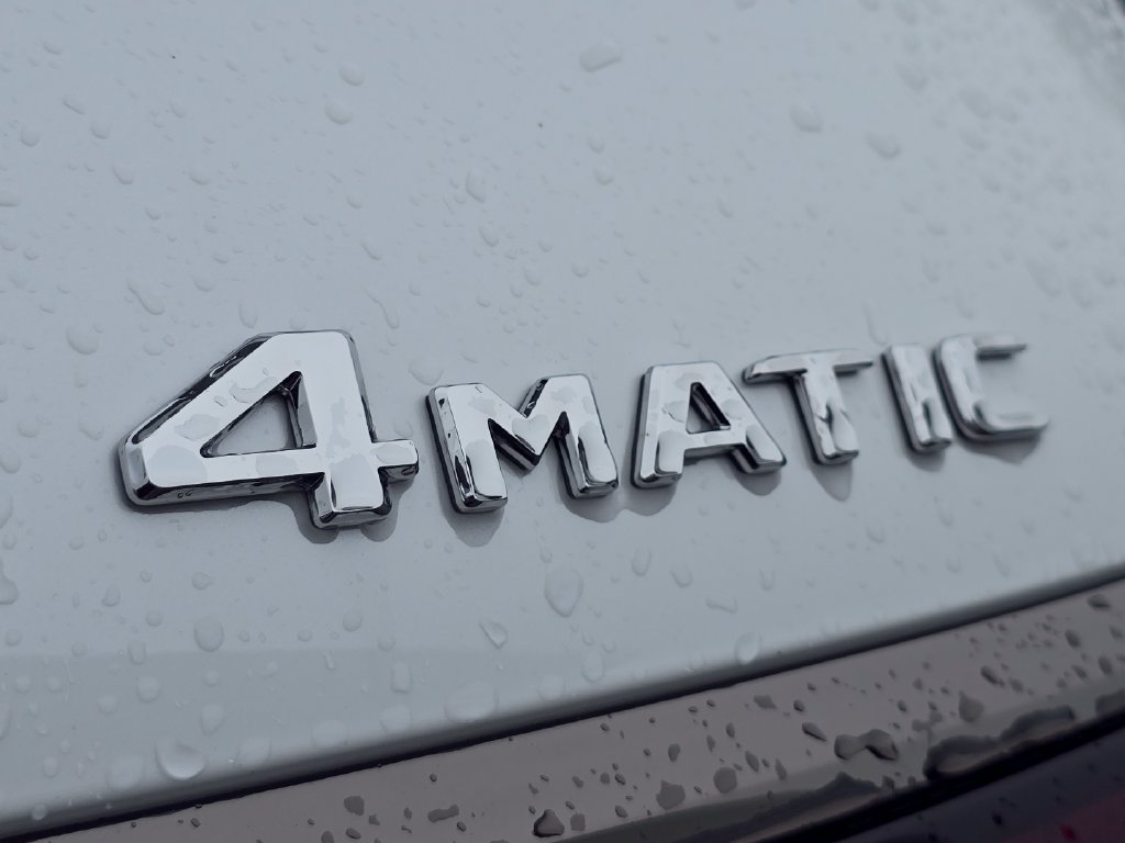 New 2027 MANUFAKTUR Moonlight White Metallic Mercedes-Benz GLS 450 image 19