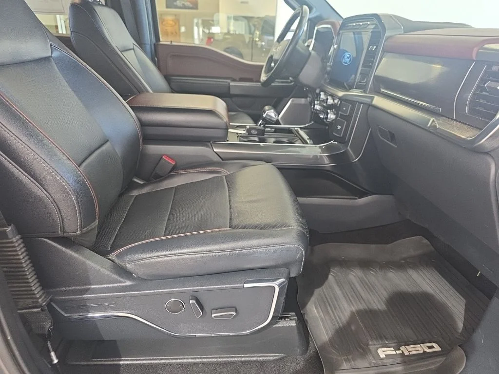Used 2022 Gray Metallic Ford Lariat image 24