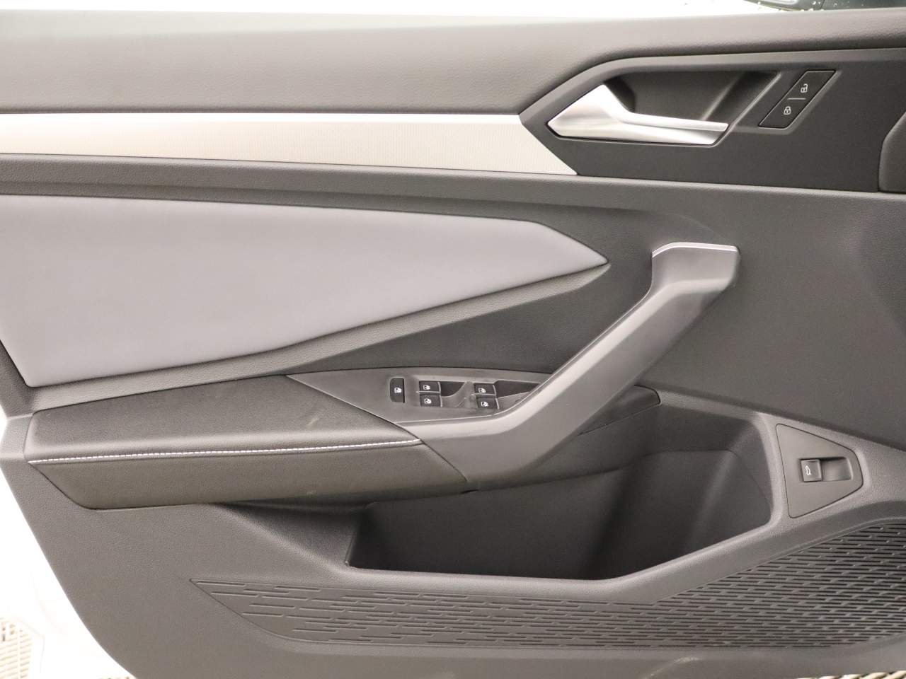 2026 Volkswagen Jetta SE - Photo 17