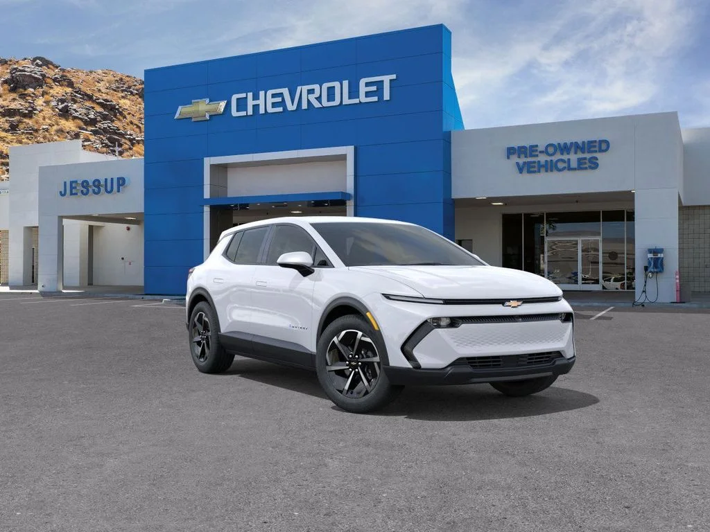 New 2026 Summit White Chevrolet LT1 w/PCY image 1