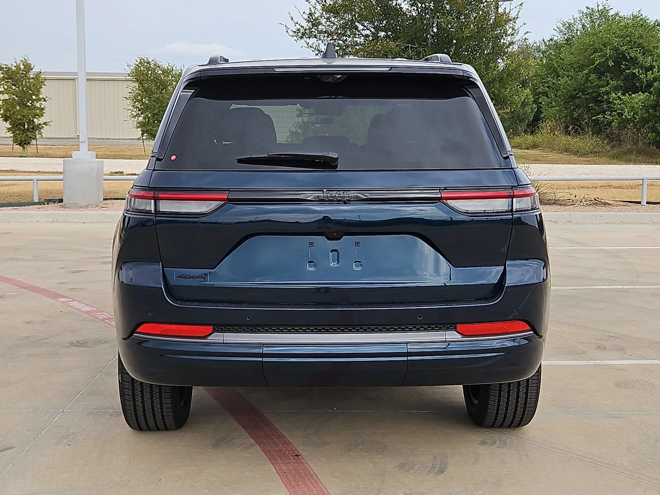 New 2027 Fathom Blue Pearlcoat Jeep Limited Reserve image 4