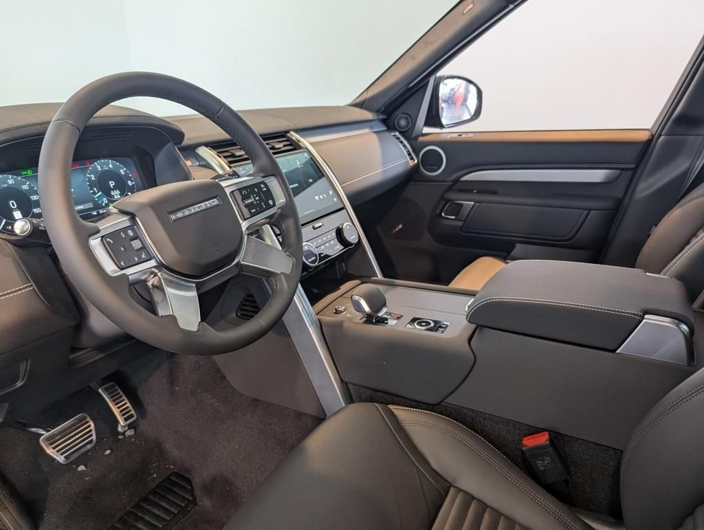 New 2026 Santorini Black Land Rover  image 12