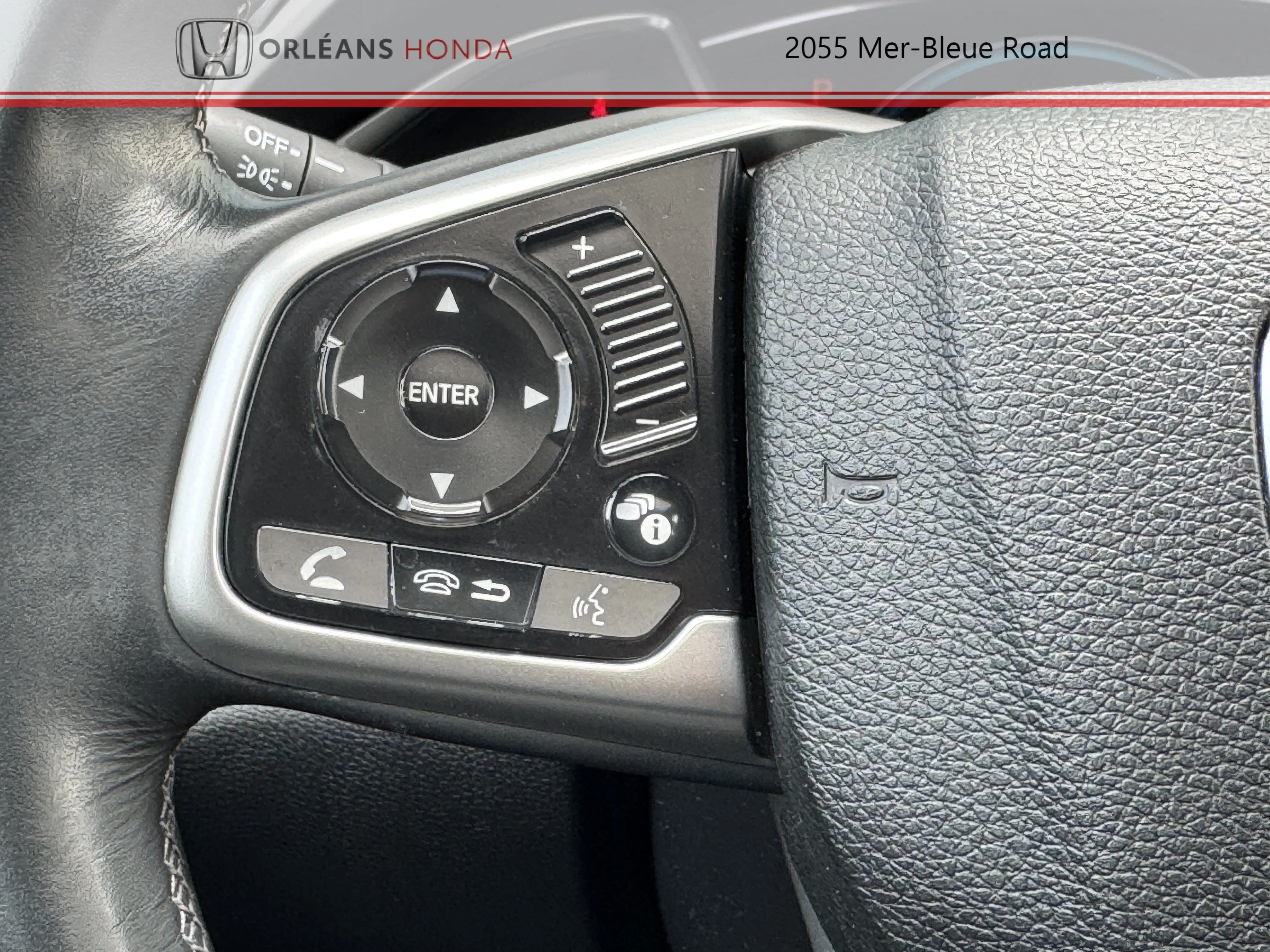 Used 2018  Honda Touring image 9