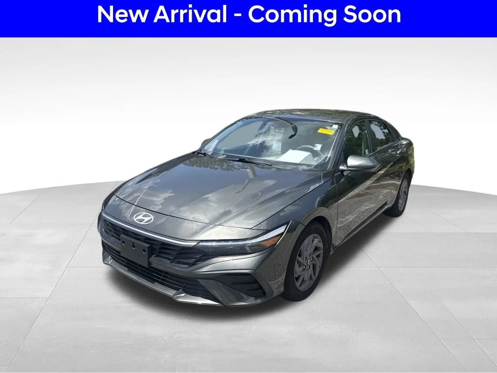 Certified Used 2024 Gray Hyundai SEL image 2