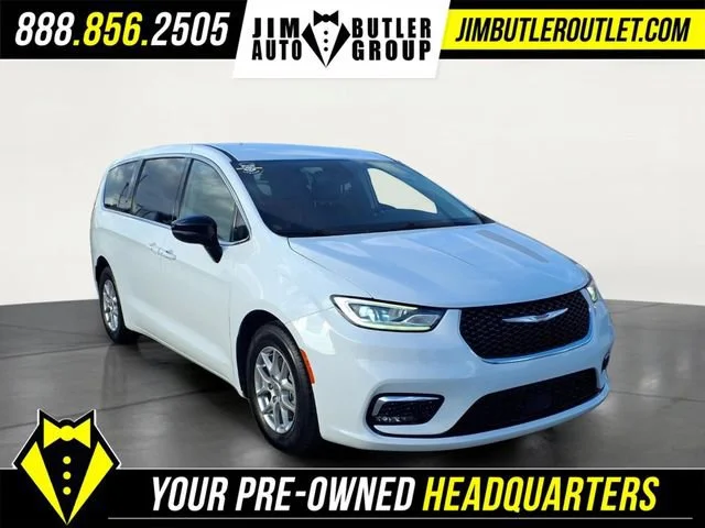 Used 2024  Chrysler Touring L image 27