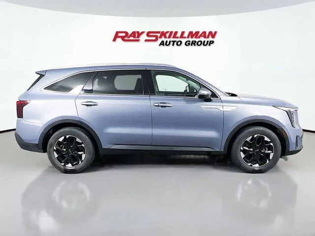 2024 Kia Sorento S - Photo 8