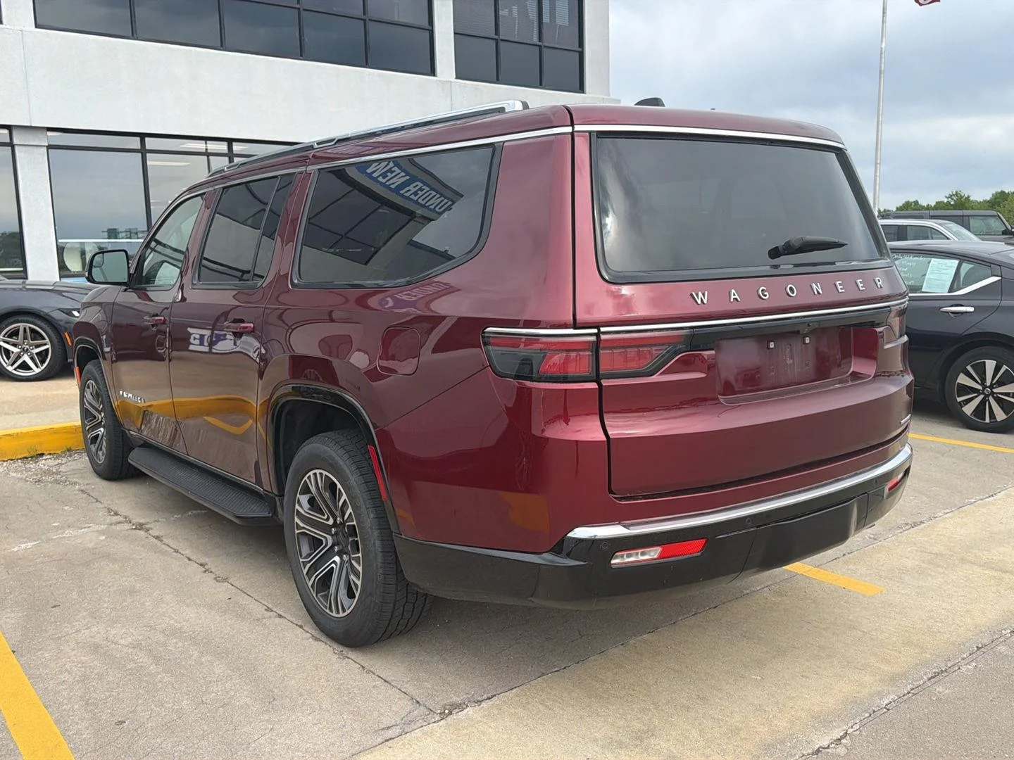 Used 2024 Jeep Wagoneer L Series II with VIN 1C4SJSBP0RS175233 for sale in Kansas City