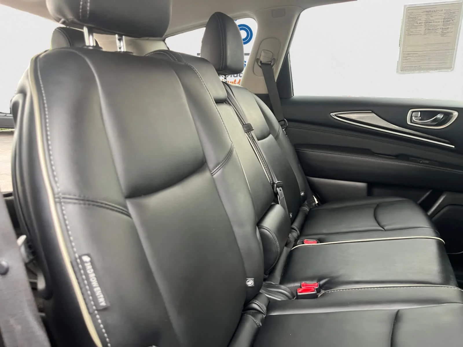Used 2020 Liquid Platinum INFINITI LUXE image 19