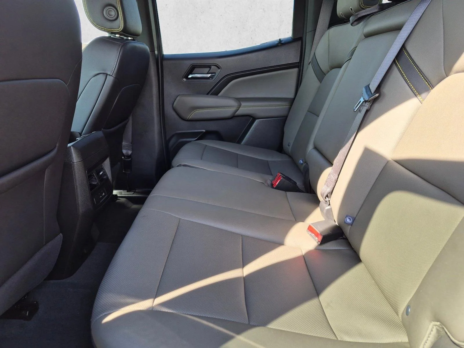 Certified Used 2023 Summit White Chevrolet 4WD ZR2 image 17