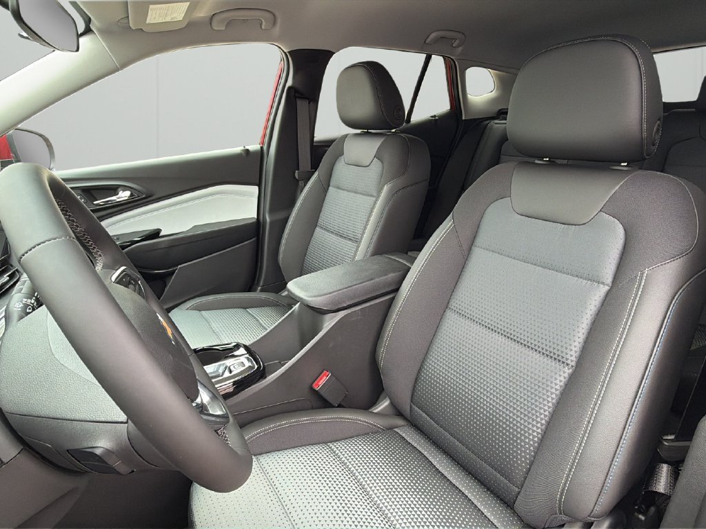 2026 Chevrolet Trax LT - Photo 14