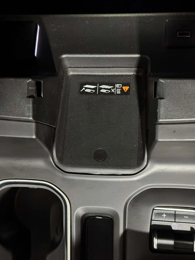 Used 2023 Onyx Black GMC Denali image 18