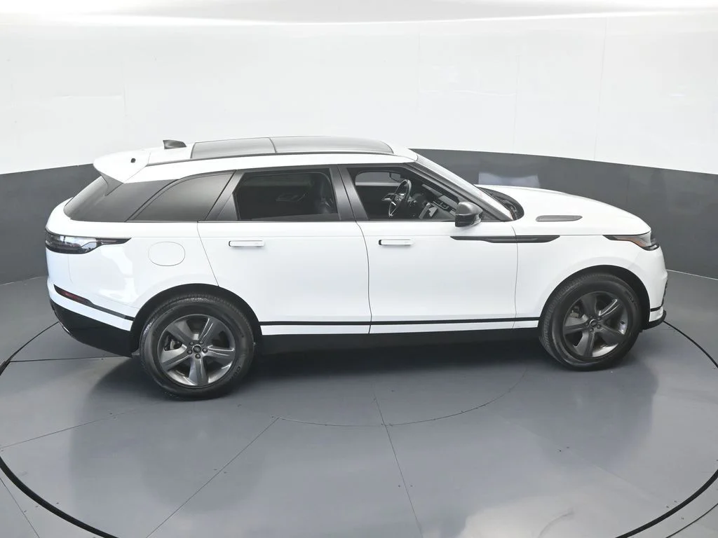 Used 2025 Gray Land Rover Dynamic SE image 49