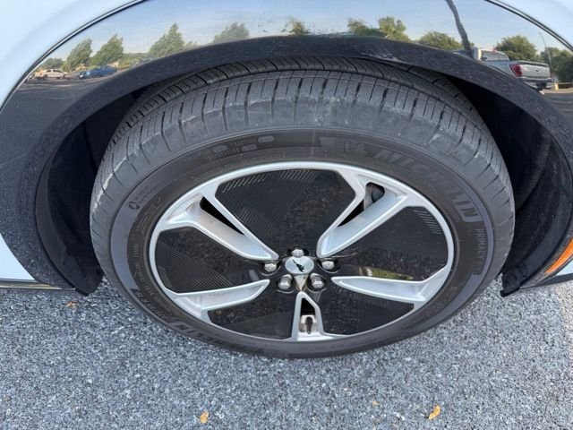 Certified Used 2023 SPACEWHITE Ford Premium image 10