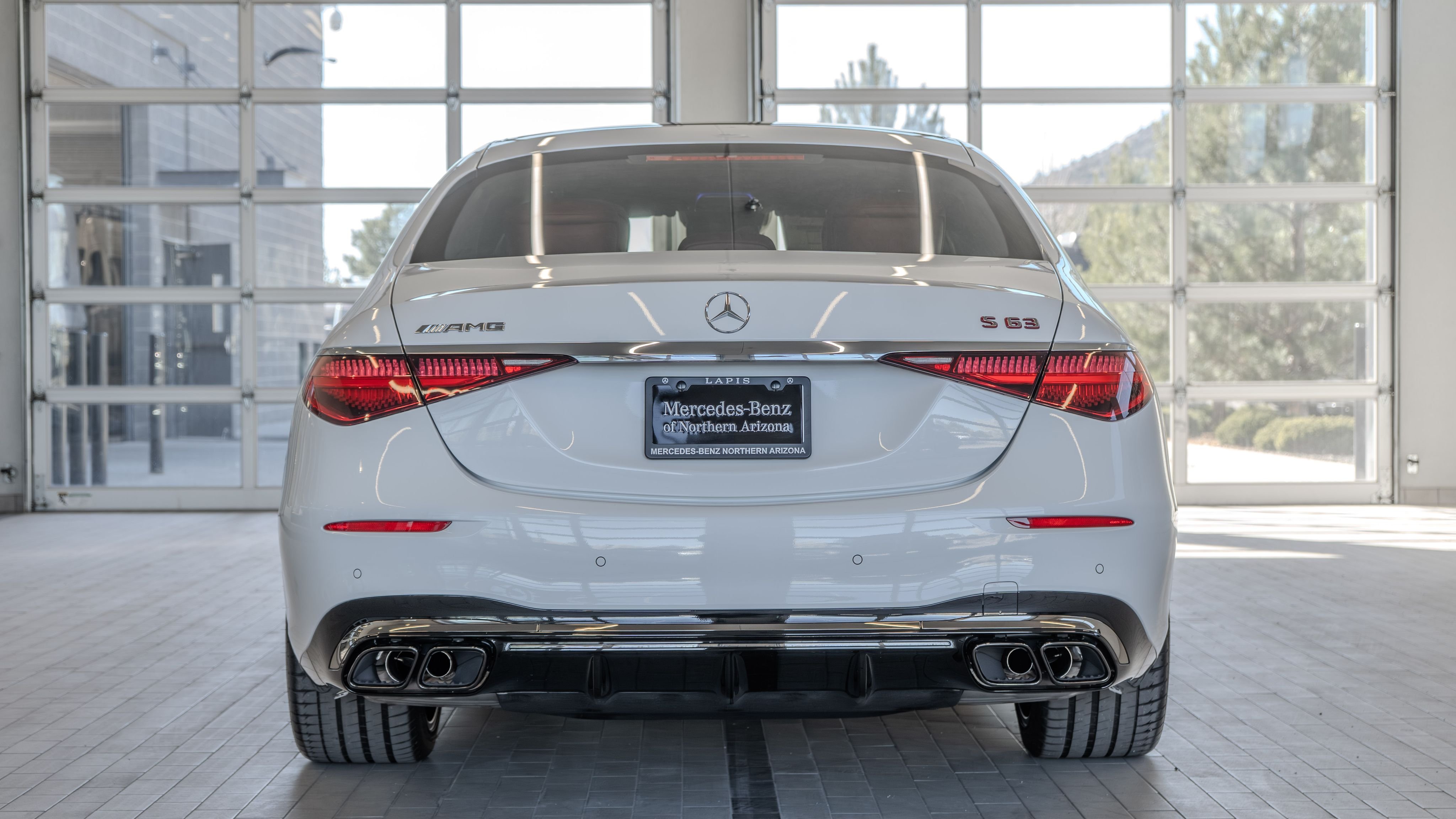 New 2026 MANUFAKTUR Moonlight White Metallic Mercedes-Benz S 63 E AMG® image 14