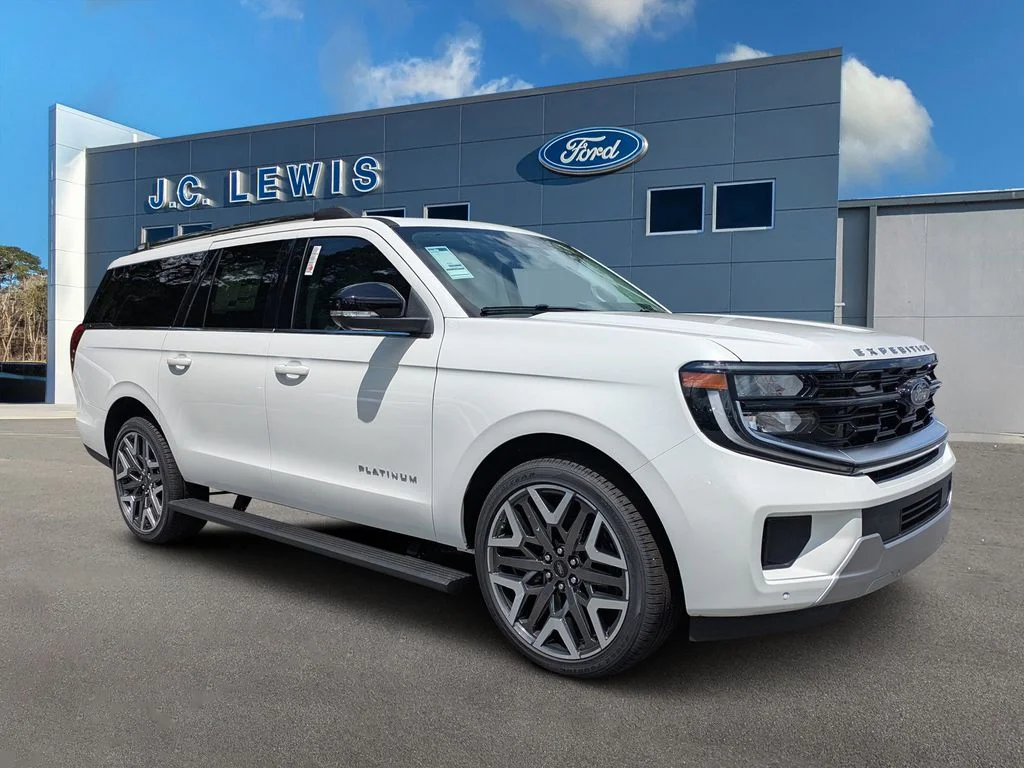 New 2026 Star White Metallic Tri-Coat Ford Platinum image 1