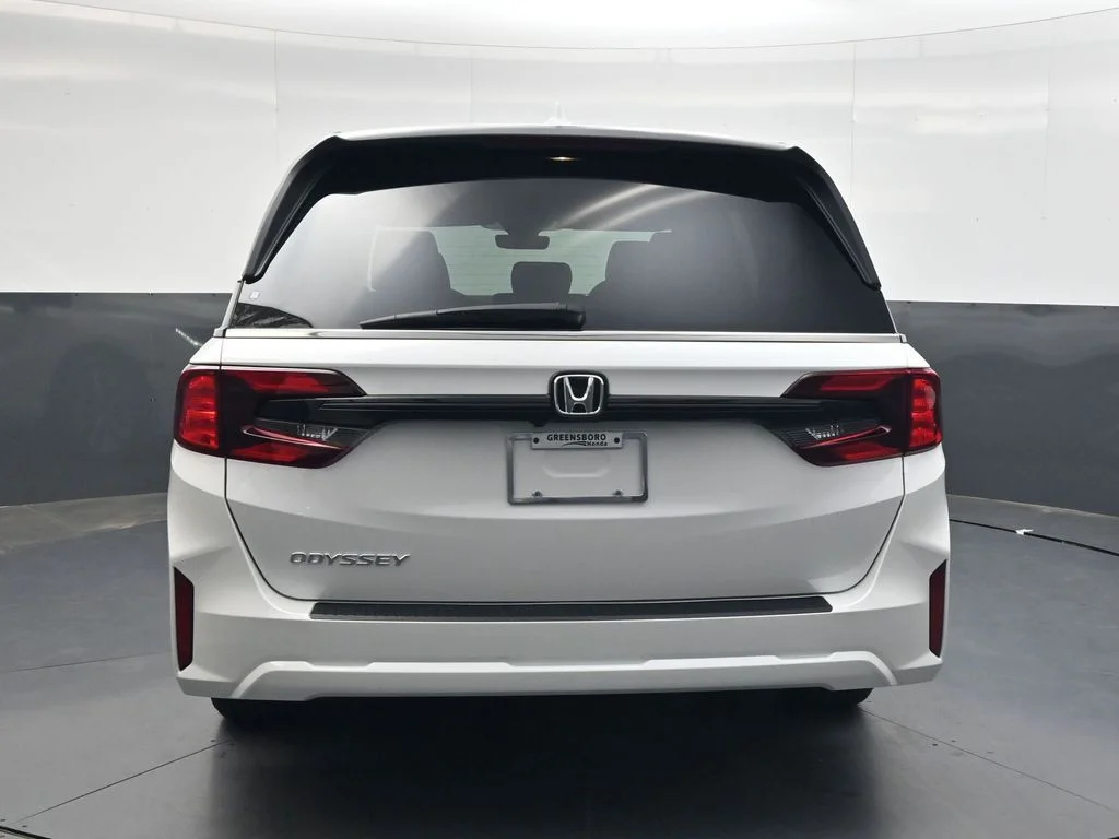 New 2026 Platinum White Pearl Honda EX-L image 5