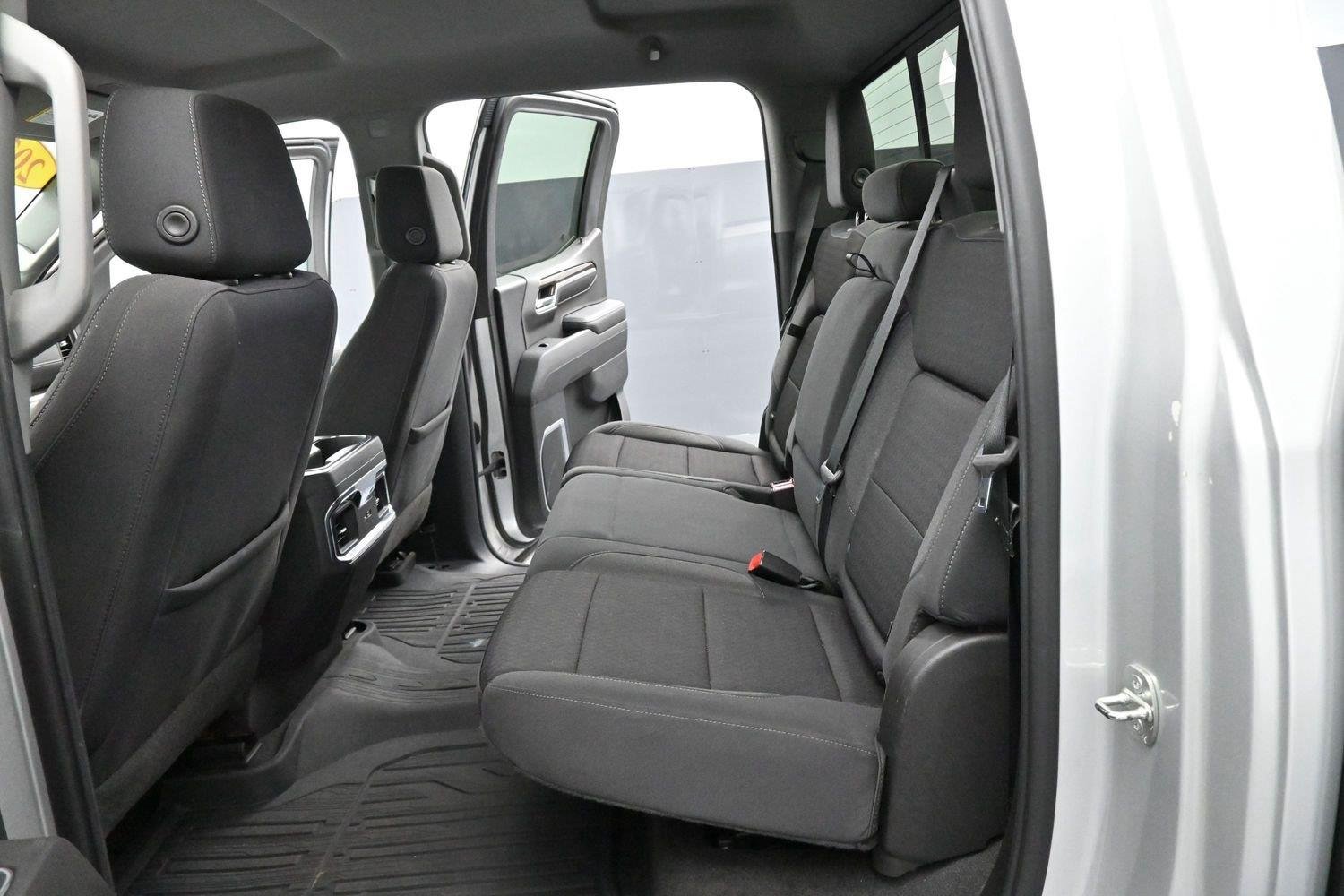 Used 2022 Quicksilver Metallic GMC Elevation image 27