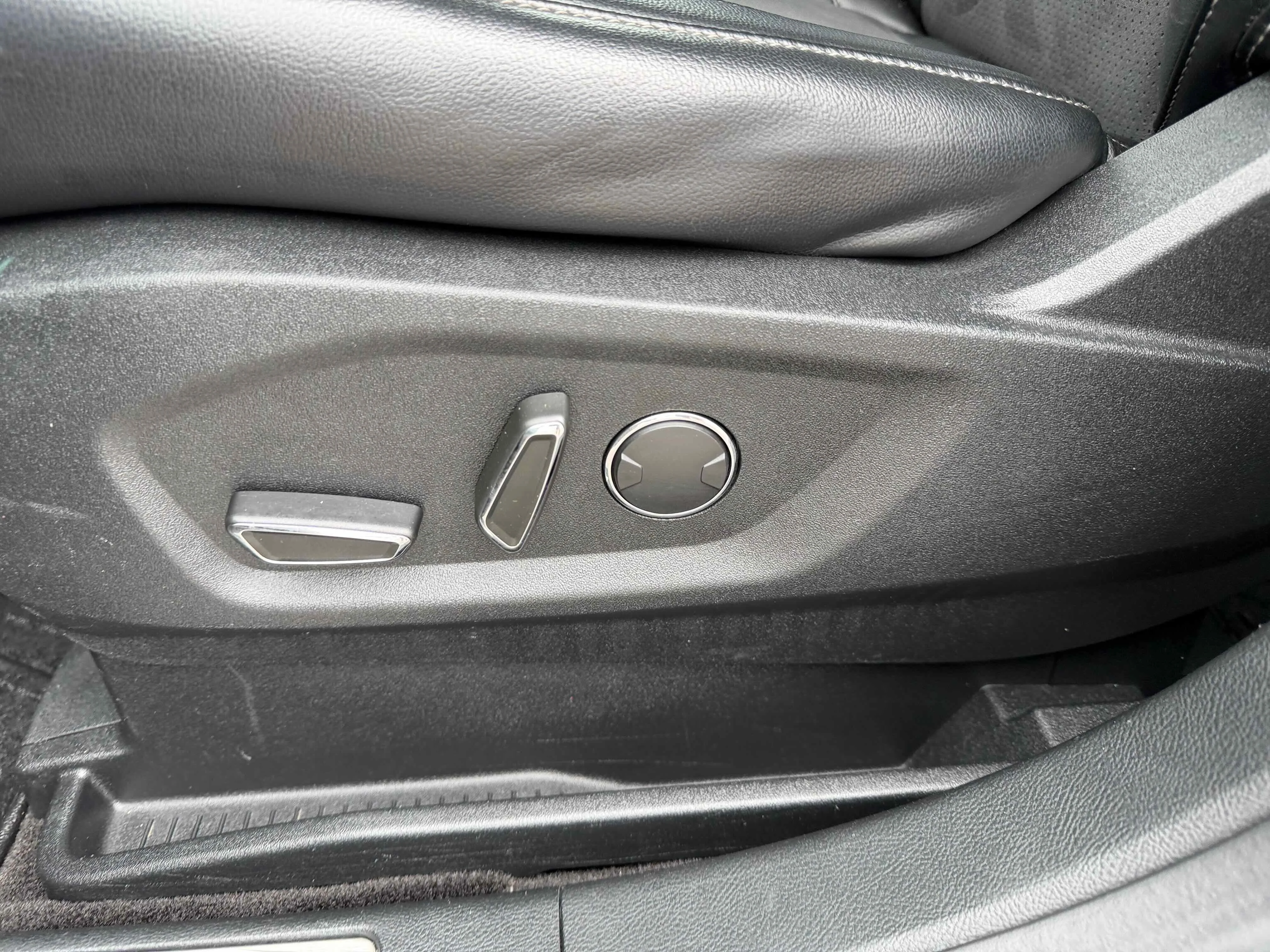 Used 2018 Black Ford Sport image 13