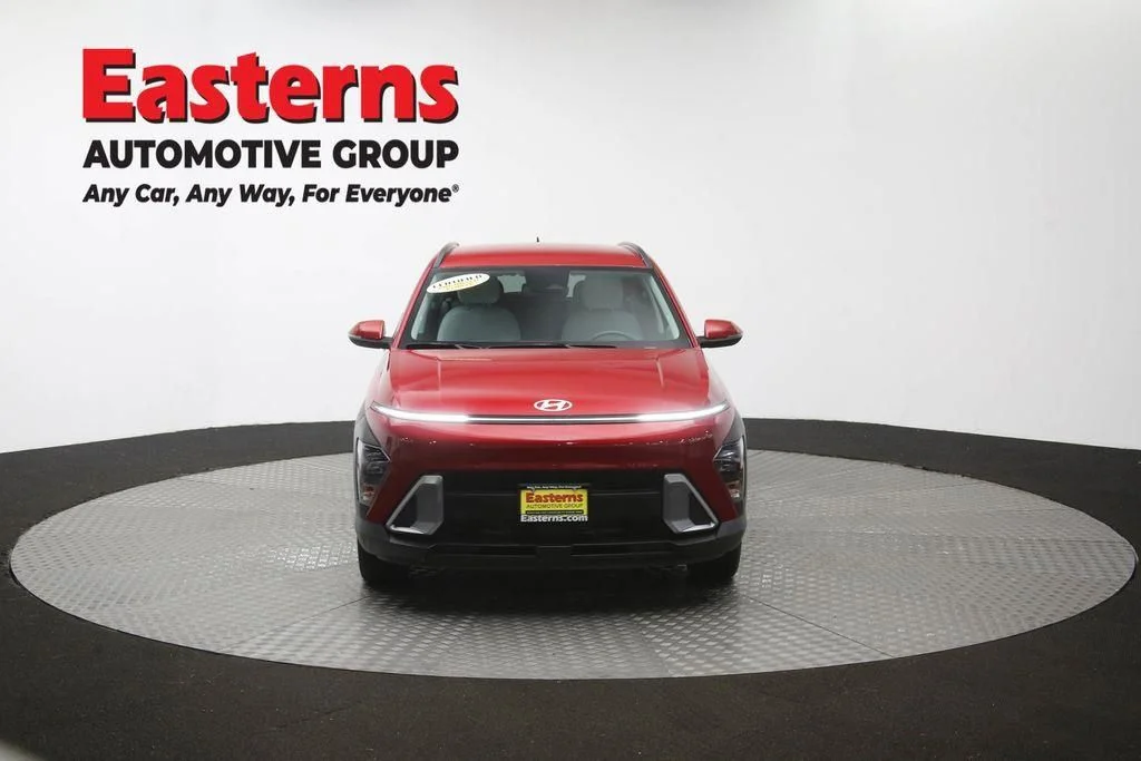 Used 2025 Red Hyundai SEL image 53