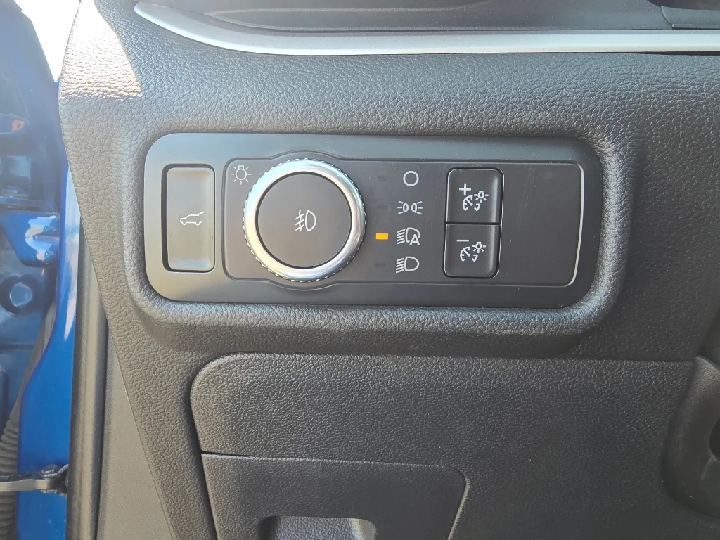Used 2021 Atlas Blue Metallic Ford XLT image 19