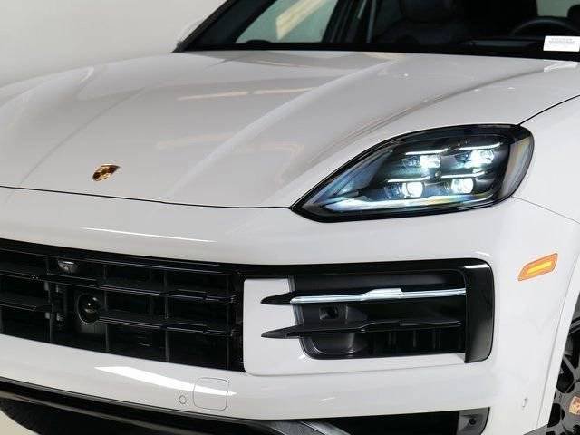 New 2026 Chalk Porsche  image 29