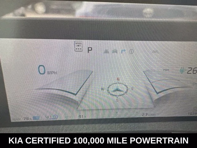 Used 2023 White Kia Wind image 3