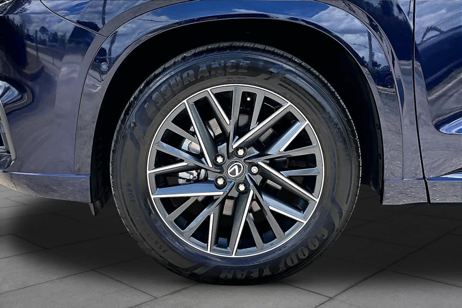 Used 2025 Nightfall Mica Lexus Luxury image 11