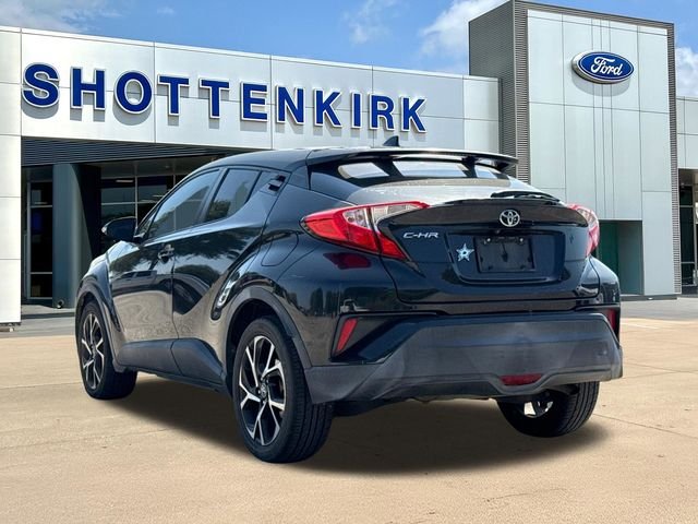 Used 2018 Black Toyota XLE Premium image 6