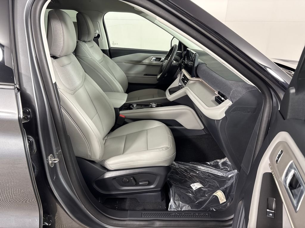 New 2026 Gray Ford Active image 5