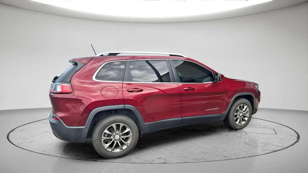 Used 2020 Velvet Jeep Latitude Plus image 2
