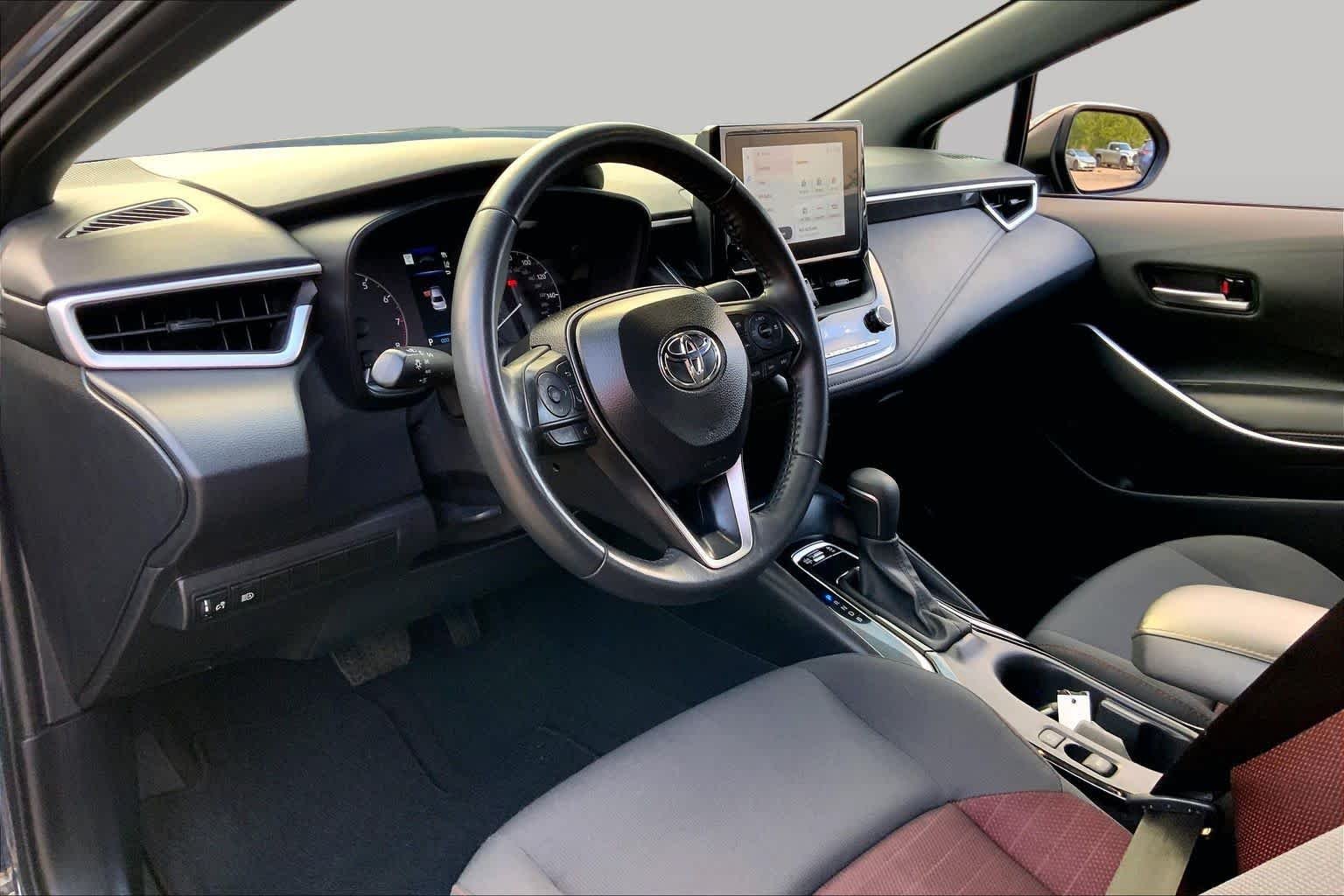 Used 2025 Underground Toyota SE image 17